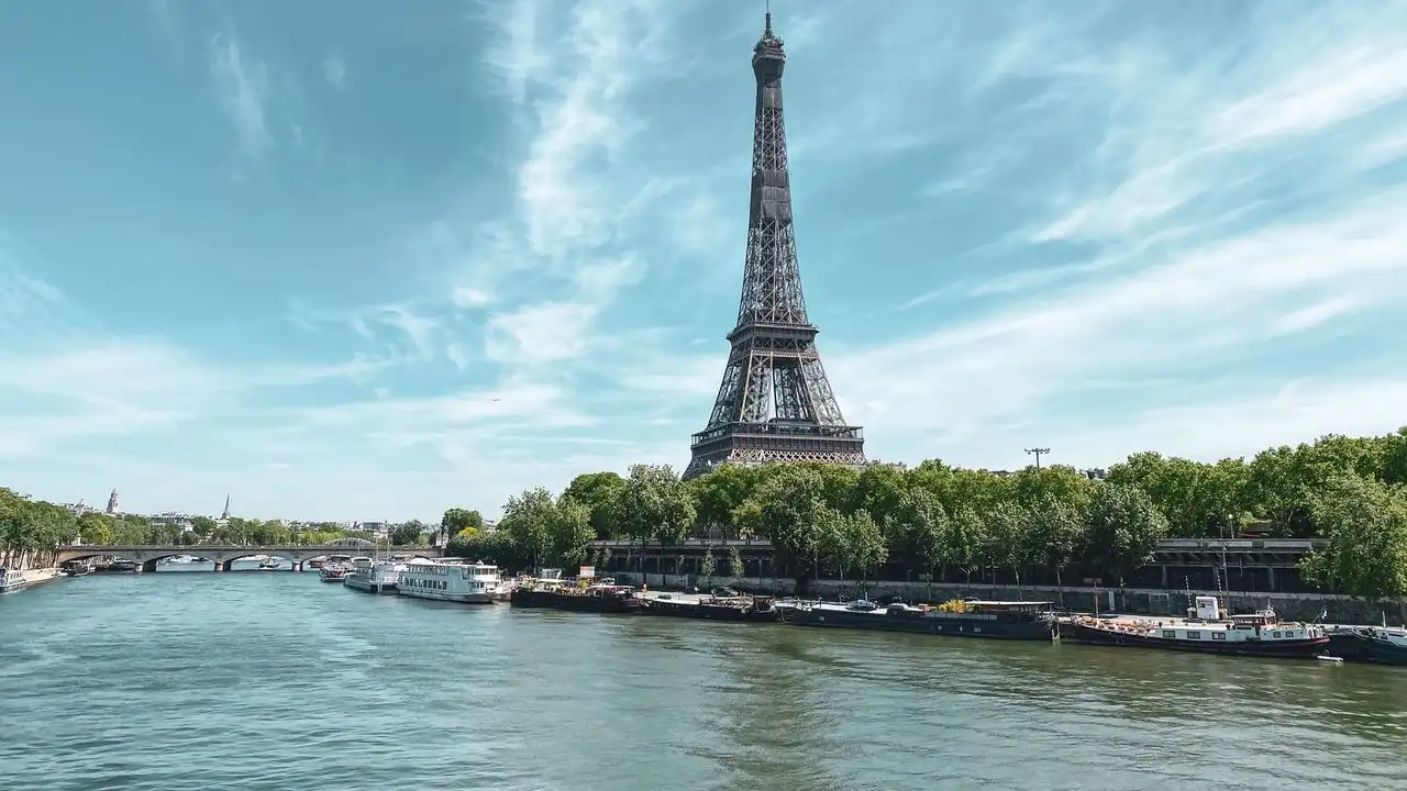 French Pronunciation Guide: Pronouncing The French R Sound