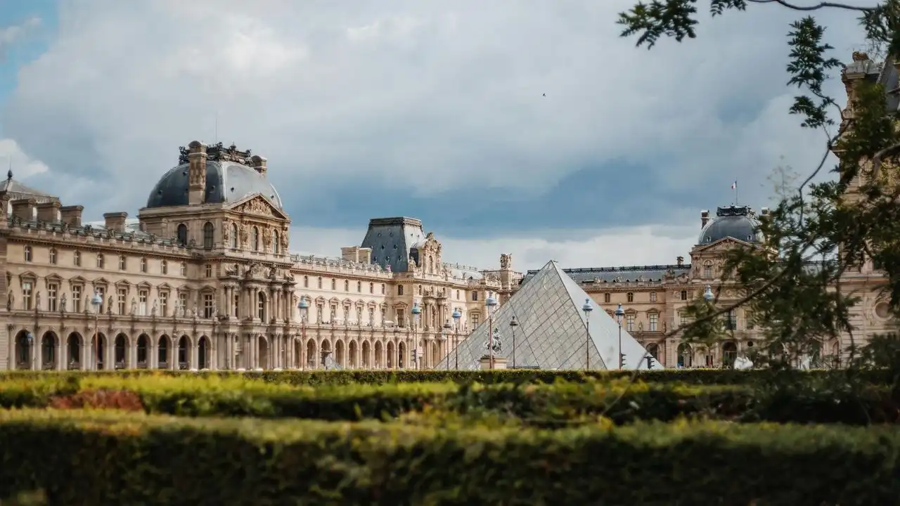 How Long Does It Take To Learn French Fluently?