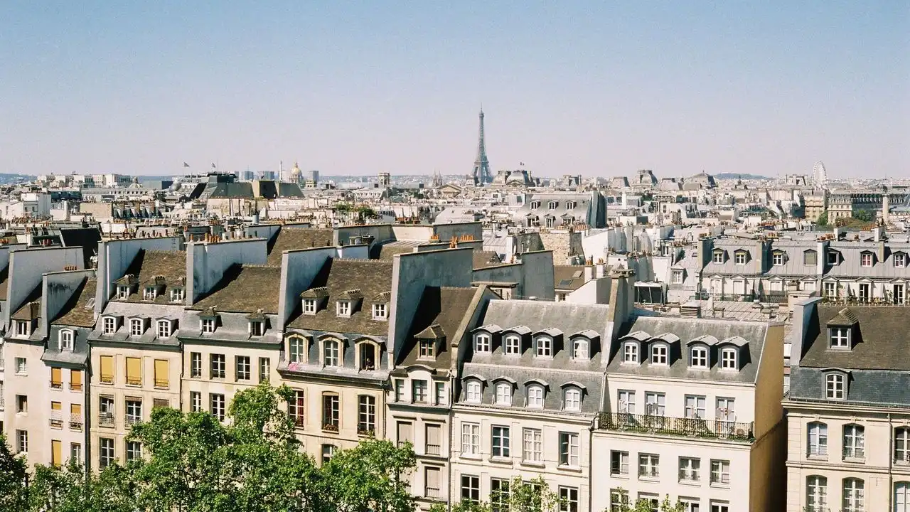 Listening To French Audio Daily Will Drastically Improve Your Comprehension
